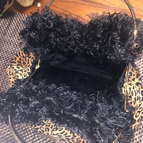 Handbag - Picture 3 of 4